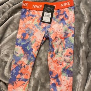 Girls size 6 Nike Leggings